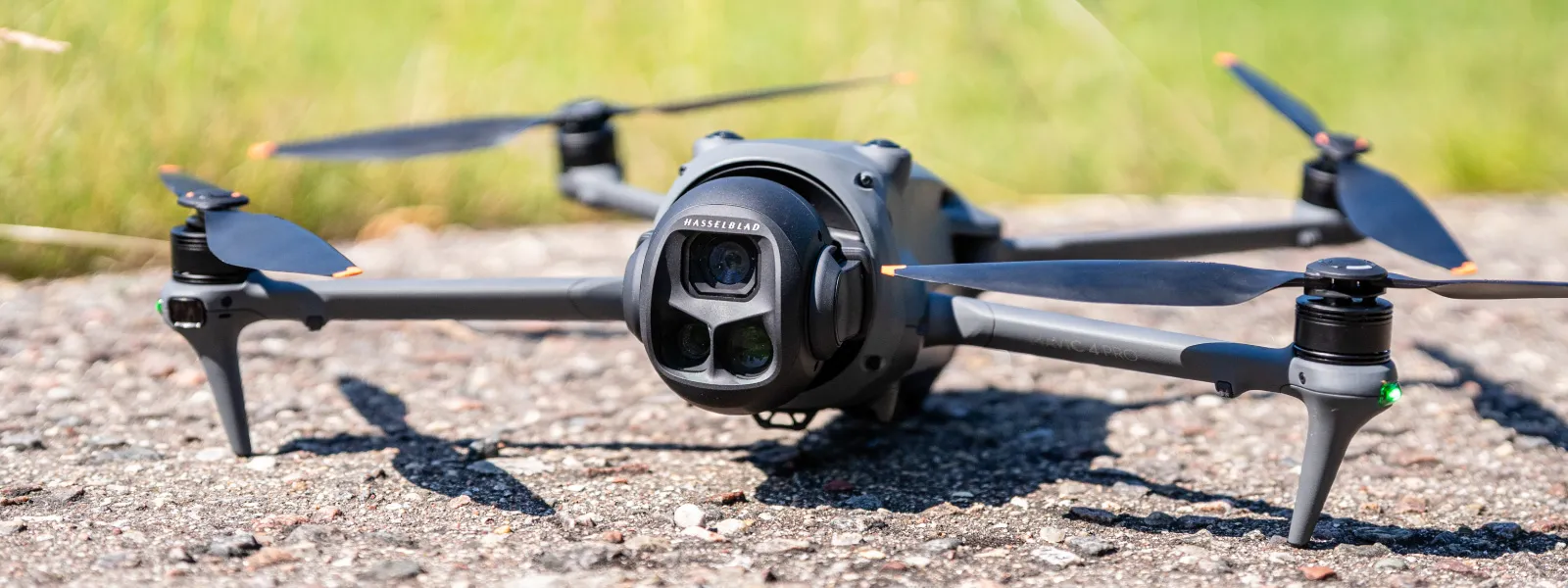 Dji-Mavic-4-Pro-Drone-with-Controller