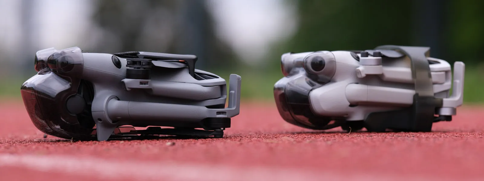 DJI-Mini-4-Pro-vs-DJI-Mini-5-Pro-Folded