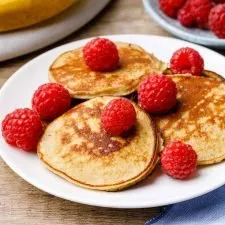 5-Ingredient Banana Protein Pancakes (These are So Easy!)