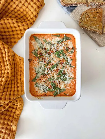 Creamy Tomato Sauce Baked Eggs